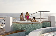 Deck jacuzzi