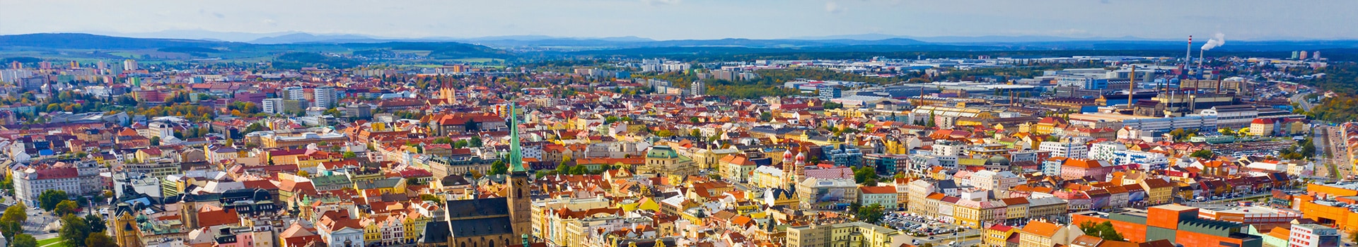 Ofertas Voo + Hotel a **Plzen**