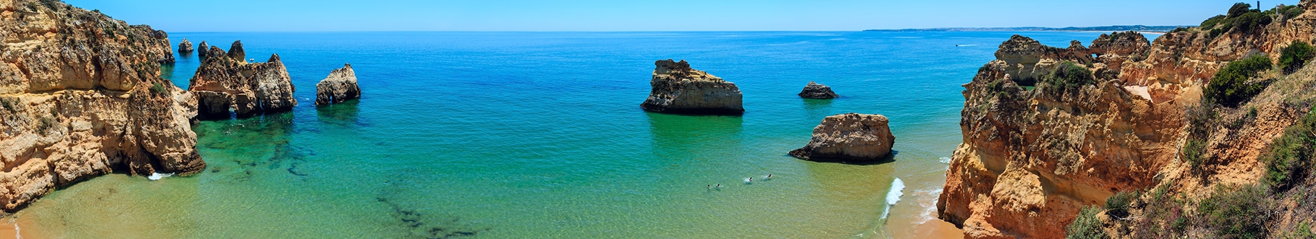 Ofertas Voo + Hotel a **Alvor**