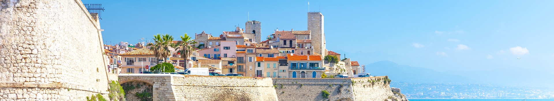 Ofertas Voo + Hotel a **Antibes**