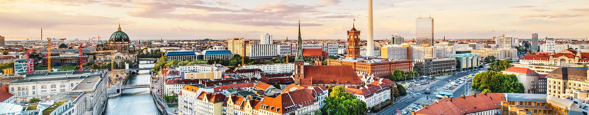 Praga, Amesterdão e Berlim de avião