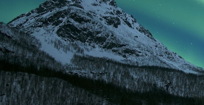 Aurora boreal em Tromsø e nas Ilhas Lofoten Aurora boreal em Tromsø e nas Ilhas Lofoten