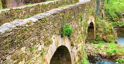 Caminho de Santiago a pé: de Lugo a Santiago de Compostela Caminho de Santiago a pé: de Lugo a Santiago de Compostela