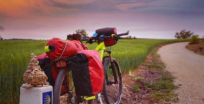 Caminho de Santiago de bicicleta: de Oviedo a Santiago Caminho de Santiago de bicicleta: de Oviedo a Santiago