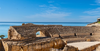 Rota de Tarragona a Barcelona. Ao encontro da história. O Grand Tour da Catalunha (ETAPA 2) Rota de Tarragona a Barcelona. Ao encontro da história. O Grand Tour da Catalunha (ETAPA 2)