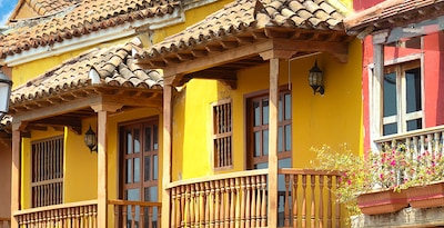 Bogotá, Medellín e Cartagena das Índias Bogotá, Medellín e Cartagena das Índias