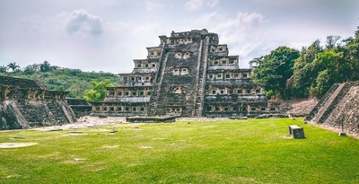 Las Bajadas