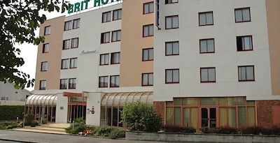 Brit Hotel Nantes Beaujoire - L'Amandine