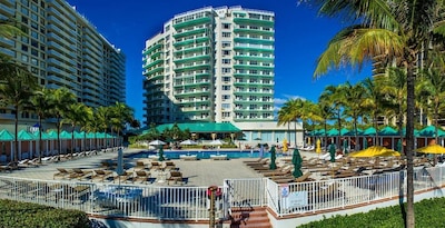 Sea View Hotel, Bal Harbour, On The Ocean