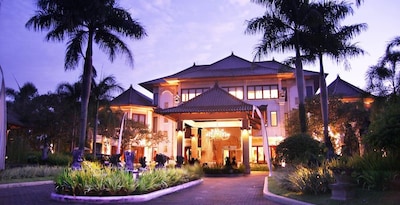 The Mansion Resort Hotel & Spa