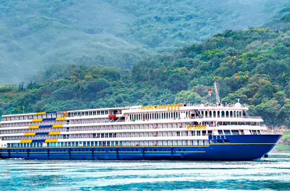 MS Victoria Isabella 