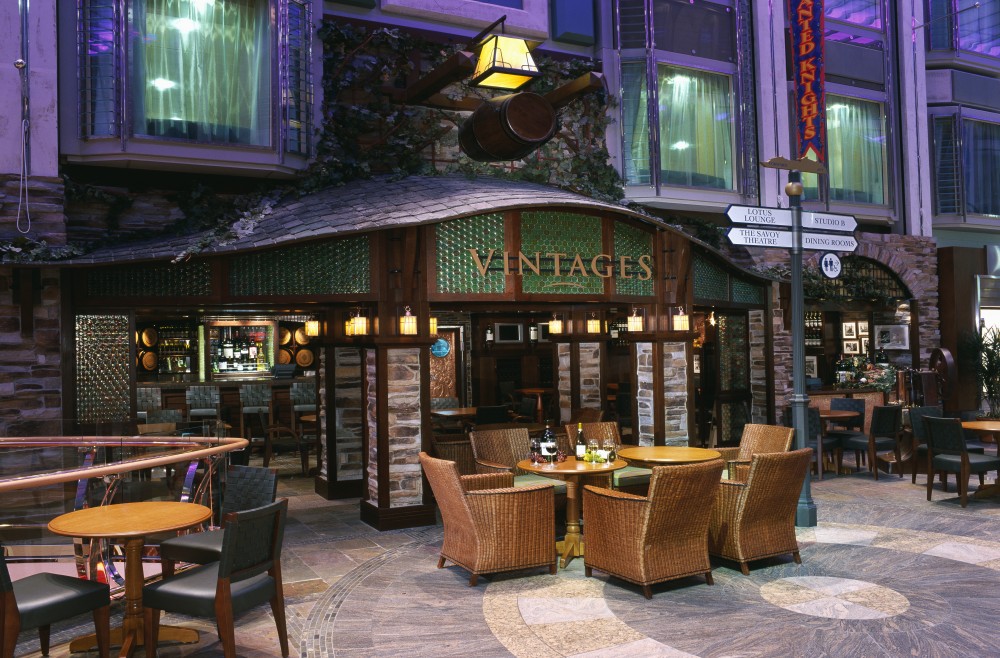 Vintage Lounge