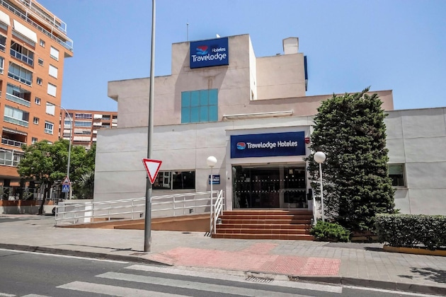 Gallery - Travelodge Alicante Puerto
