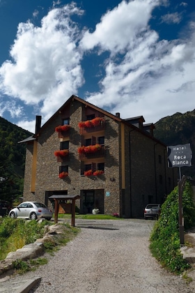 Gallery - Roca Blanca