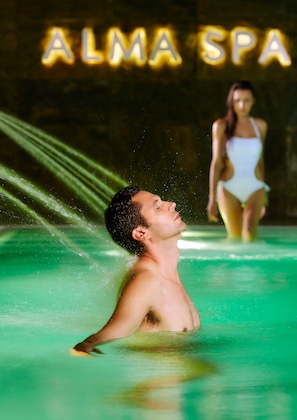 Gallery - Alcazar Hotel & Spa