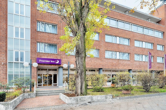 Gallery - Premier Inn Köln City Centre