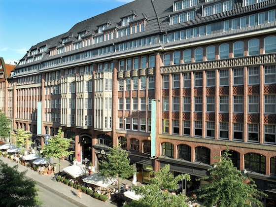 Gallery - Conrad Hamburg