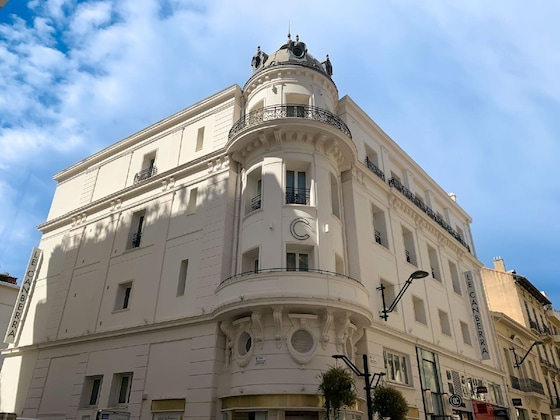 Gallery - Hôtel Le Canberra