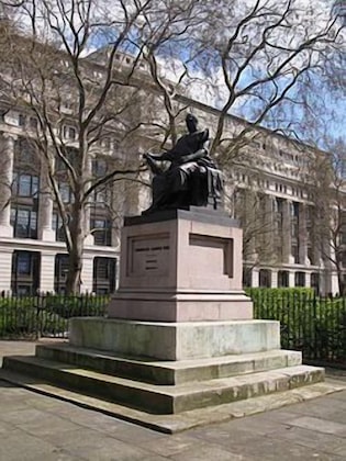 Gallery - London Bloomsbury Square Hotel