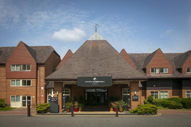 Gallery - Ashford International Hotel
