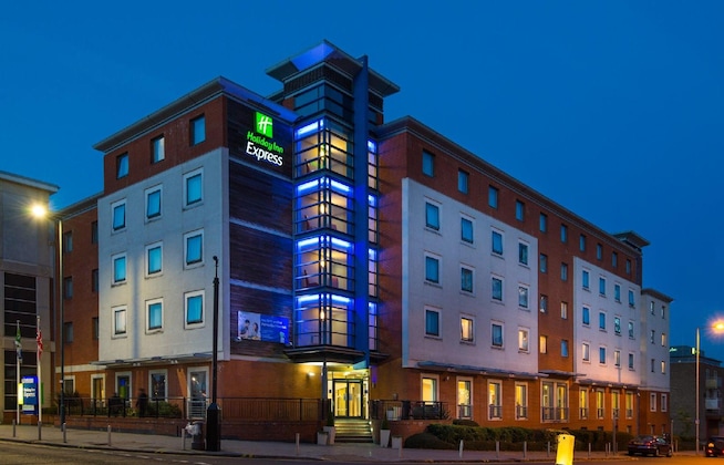 Gallery - Holiday Inn Express Stevenage By Ihg