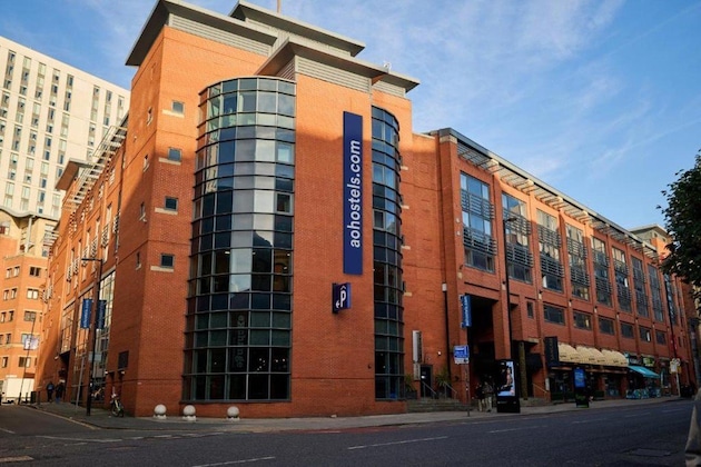 Gallery - A&O Manchester City Centre