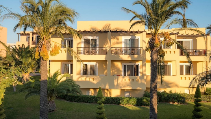 Gallery - Horizon Beach Resort