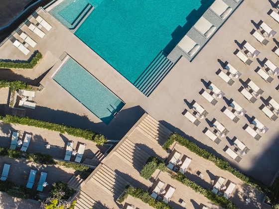 Gallery - Alexandra Beach Resort & Spa