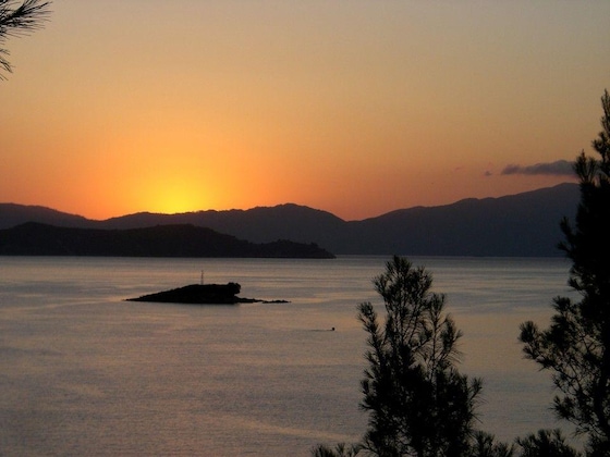 Gallery - Cape Kanapitsa Hotel & Suites