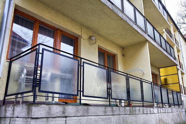 Gallery - Gold Apartments
