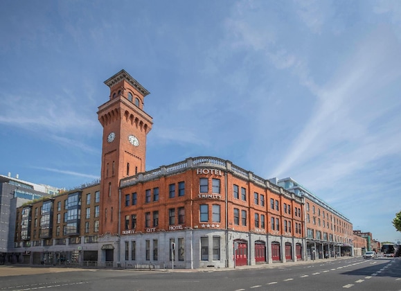 Gallery - The Trinity City Hotel