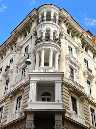 Gallery - Hotel Le Petit