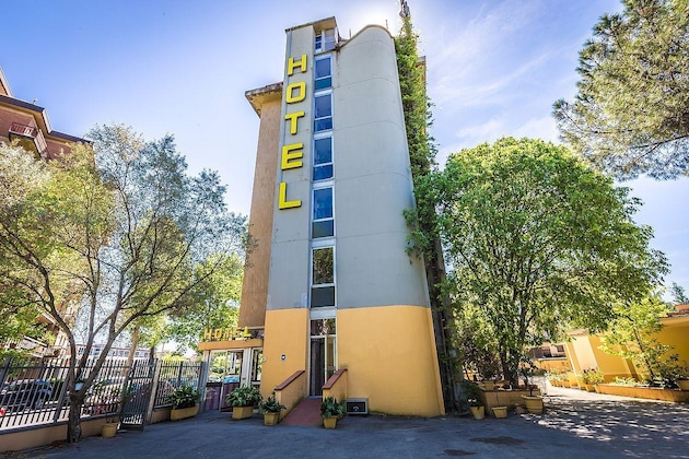 Gallery - Hotel Real