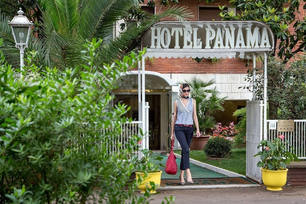 Gallery - Panama Garden