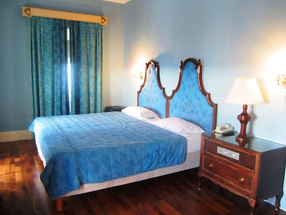Gallery - Castille Hotel
