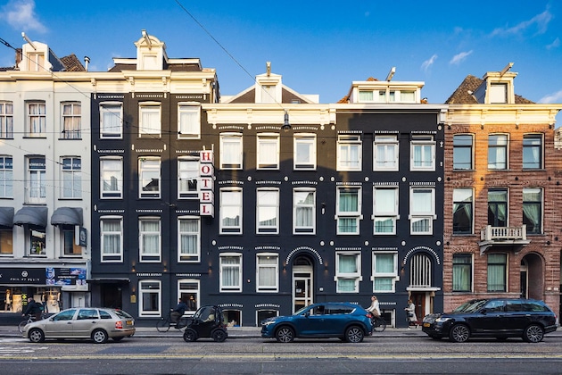 Gallery - Huygens Place