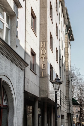 Gallery - Hotel H12