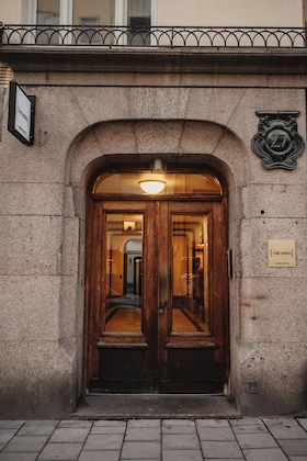 Gallery - Home Hotel Wellington