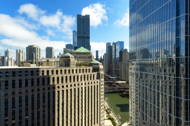 Gallery - Holiday Inn Chicago Dwtn Wolf Point, An Ihg Hotel