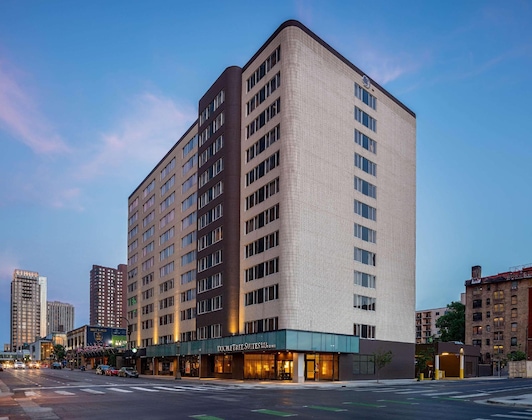 Gallery - Doubletree Suites By Hilton Hotel Minneapolis