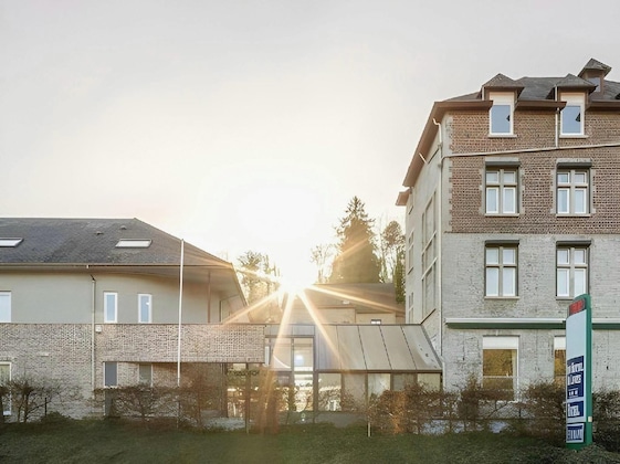 Gallery - New Hotel De Lives