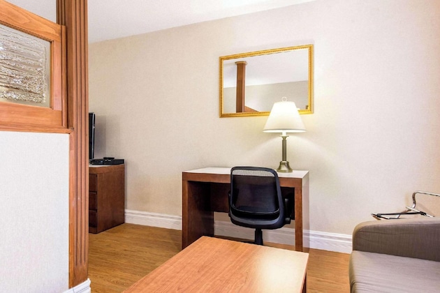 Gallery - Quality Inn & Suites & Centre De Conférences Gatineau
