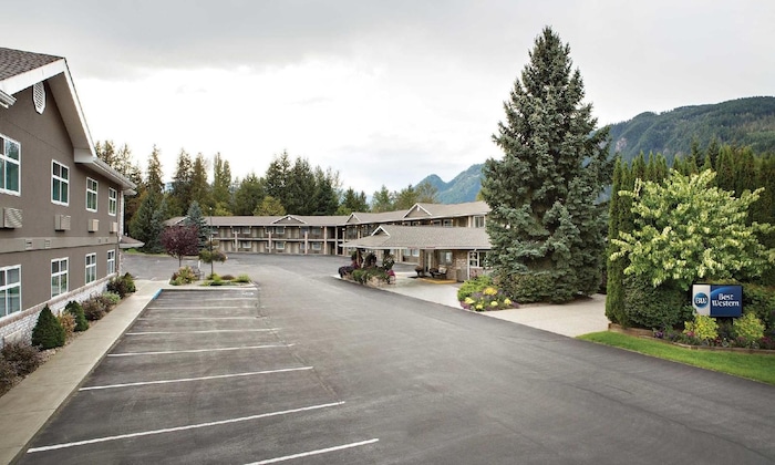 Gallery - Best Western Sicamous Inn