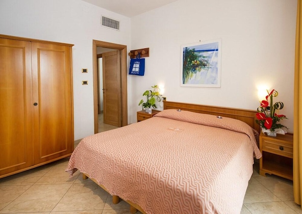 Gallery - Joli Park Hotel