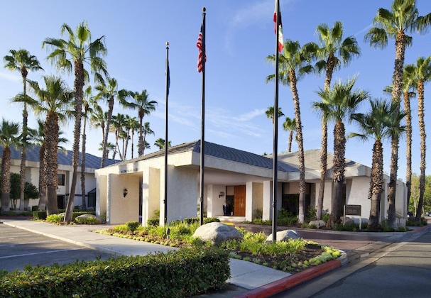 Gallery - Four Points By Sheraton Bakersfield