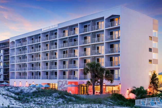 Gallery - Beal House Fort Walton Beachfront, Tapestry Collection By Hilton