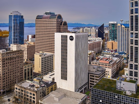 Gallery - Hilton Motif Seattle