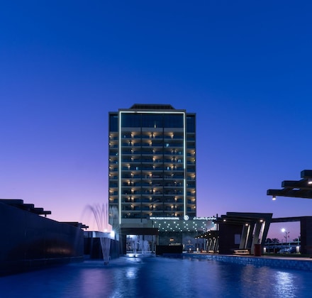 Gallery - Hotel Holiday International