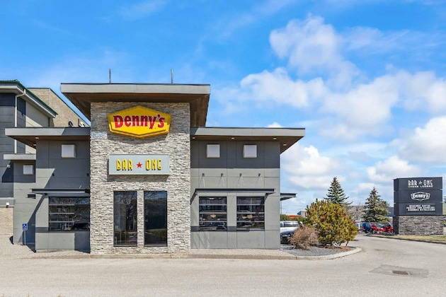 Gallery - Sandman Hotels & Suites Calgary West