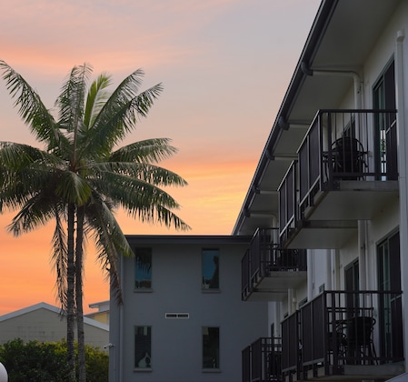 Gallery - Heritage Cairns